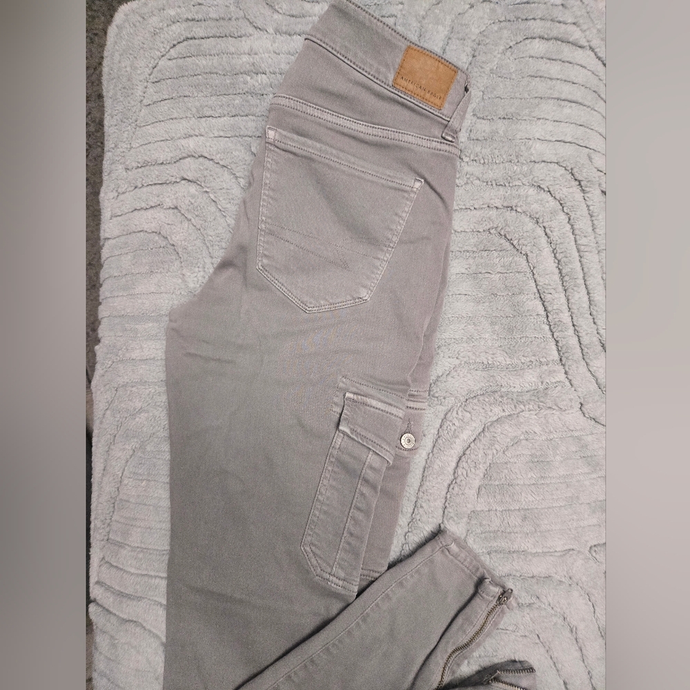 Women’s Gray Slim Cargo Jeans - Casual Stretch Denim